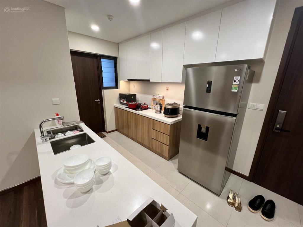 Cần cho thuê căn hộ 3pn ov full nội thất đẹp, view sông, tầng cao, giá tốt 32tr   0908 684 ***4743