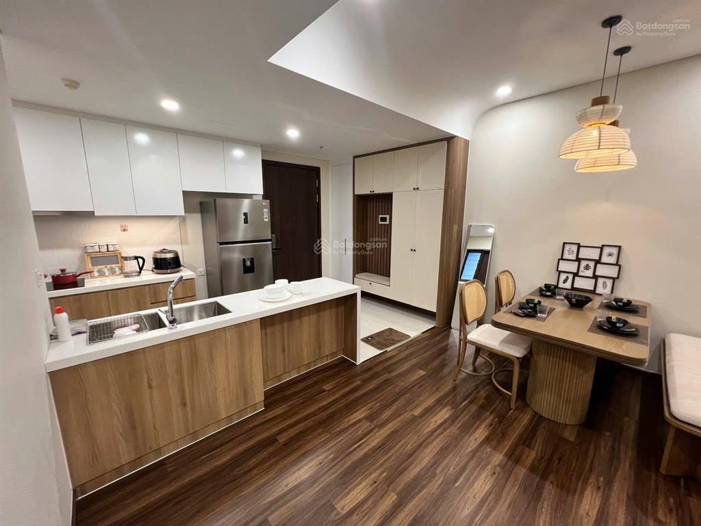 Cần cho thuê căn hộ 3pn ov full nội thất đẹp, view sông, tầng cao, giá tốt 32tr   0908 684 ***4743