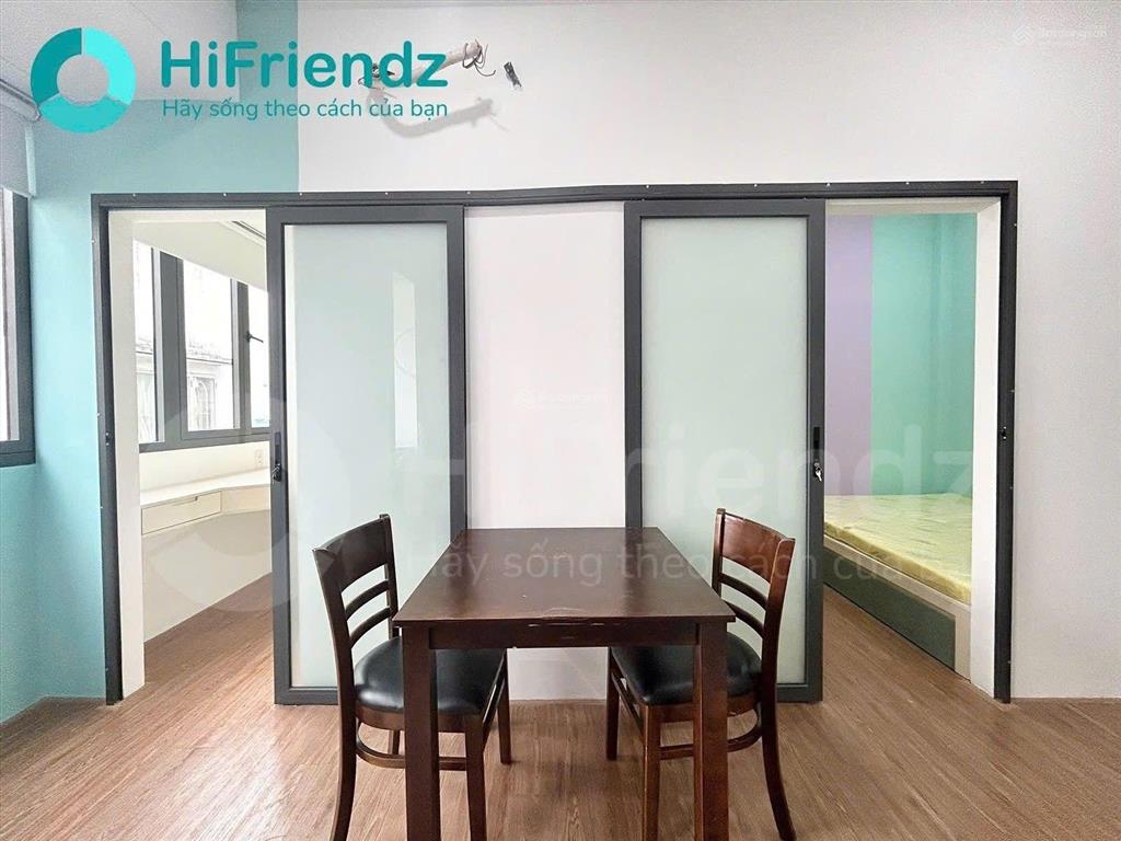 Cho thuê căn hộ 2pn quận 10, phòng khách rộng + ban công, máy giặt riêng  full nội thất