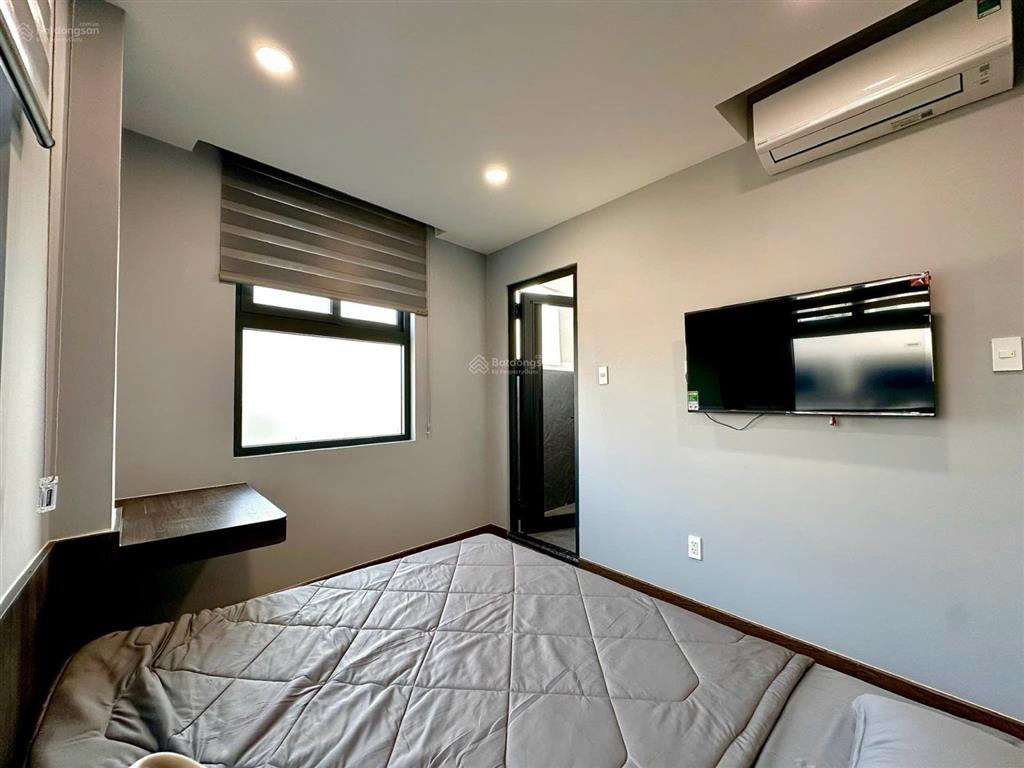 Cho thuê căn hộ 1pn, tách bếp giáp quận 10  full nội thất siêu đẹp  máy giặt riêng  thang máy,