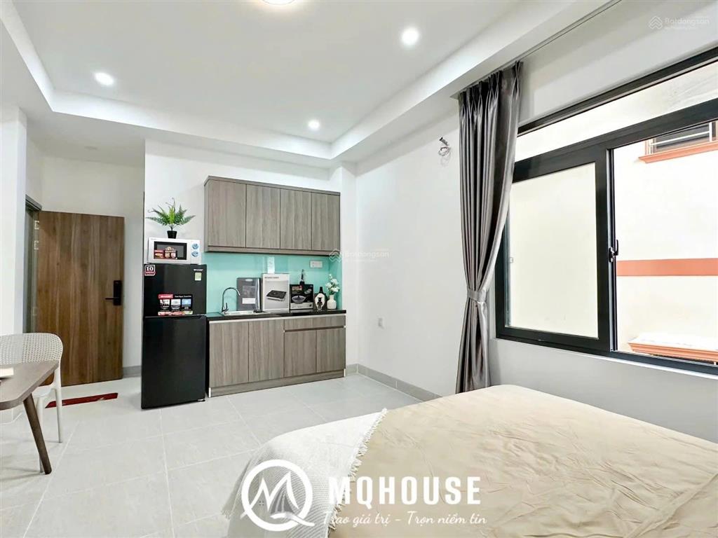 Cho thuê căn hộ studio full nội thất  bàn cờ, quận 3  có cửa sổ, thang máy
