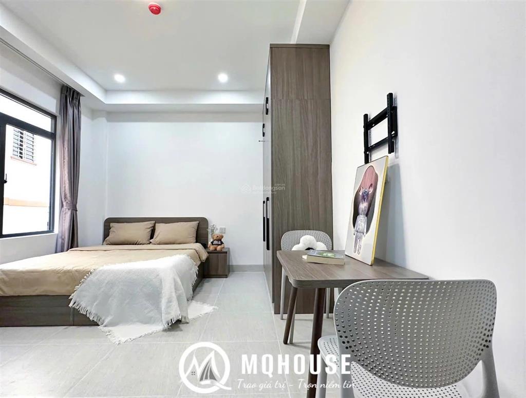 Cho thuê căn hộ studio full nội thất  bàn cờ, quận 3  có cửa sổ, thang máy