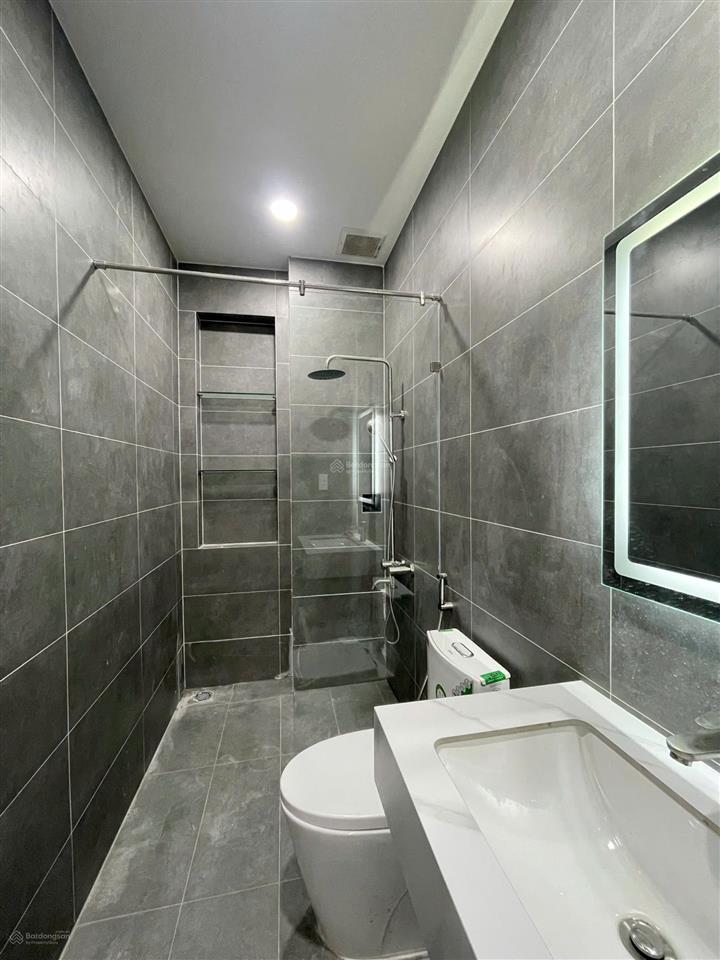Cho thuê căn hộ 1pn, tách bếp  có máy giặt riêng  cửa sổ thoáng  giáp q1