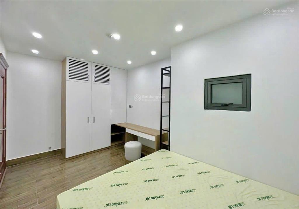 Căn hộ 2pn giáp quận 1  cực rộng  thang máy + cửa sổ thoáng  ngay chợ bà chiểu