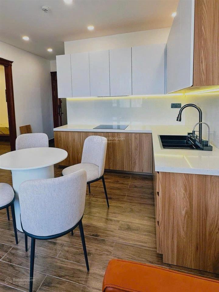 Căn hộ 2pn giáp quận 1  cực rộng  thang máy + cửa sổ thoáng  ngay chợ bà chiểu