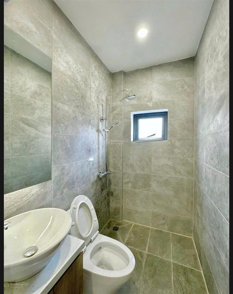 Căn hộ 2pn giáp quận 1  cực rộng  thang máy + cửa sổ thoáng  ngay chợ bà chiểu