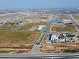 Sở hữu đất làm nhà xưởng mặt đường cao tốc thuận tiện treo biển bảng, diện tích 2ha