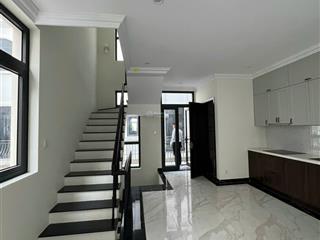 Bán nhanh căn liền kề góc giữa có khe thoáng full nội thất đang cho thuê