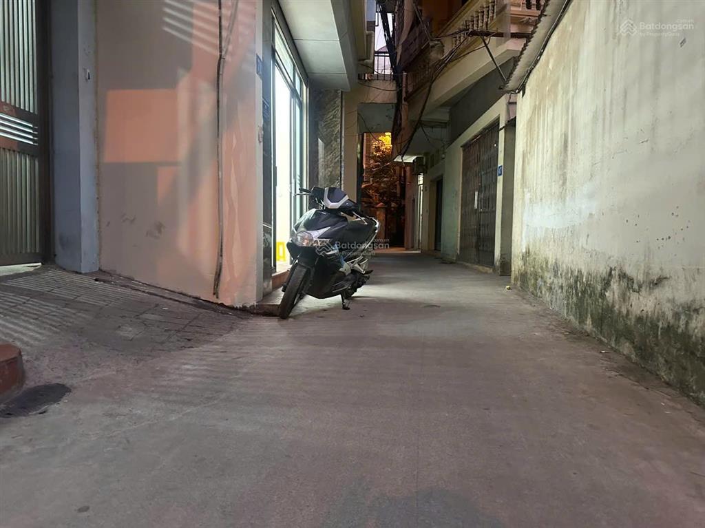 Bán nhà 30m2 ngõ 58 nguyễn khánh toàn giá 7,1 tỷ 0382 276 ***