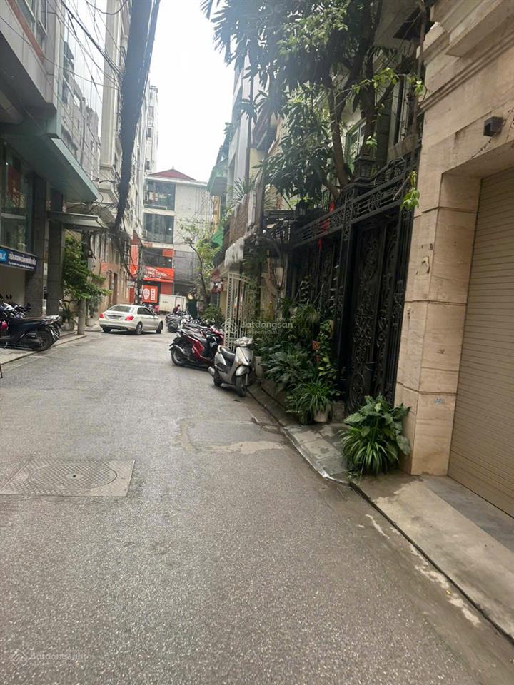 Bán tòa nhà 8 tầng 35ty  ngõ 59 láng hạ, ba đình  ô tô tránh 0382 276 ***