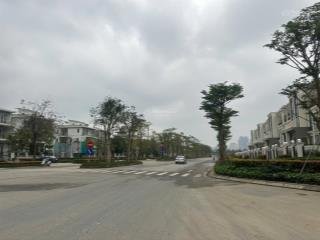 Chính chủ bán biệt thự kđt ciputra 400m2 x 4 tầng 0382 276 ***