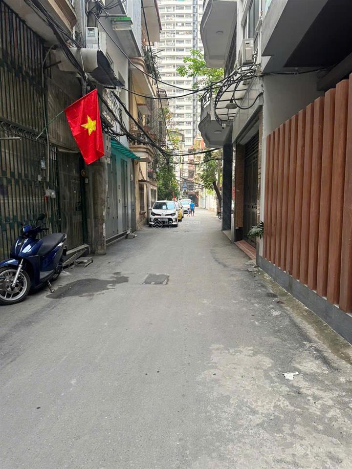 Bán nhà phân lô phùng chí kiên 31m2 x 4,5t giá 8,7 tỷ 0382 276 ***