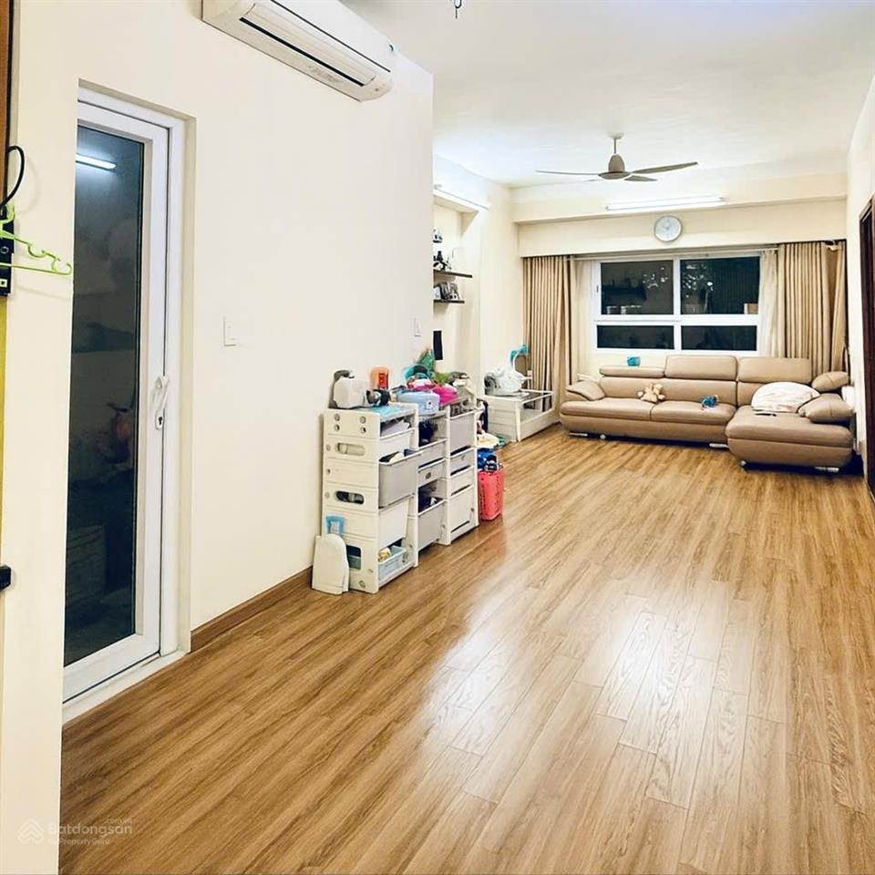 Bán chung cư học viện quốc phòng  6th element phòng 3 ngủ giá 8,6 tỷ, 0382 276 ***