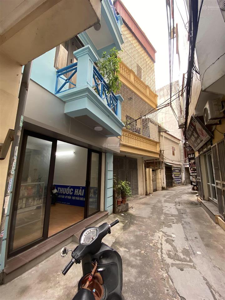 Bán nhà ngõ 4 hoàng quốc việt 52m2 x 4t giá 7,1 tỷ 0382 276 ***