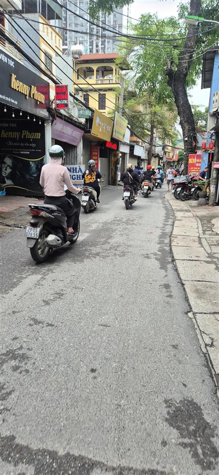Bán 80 m2 đất mặt đường nguyễn văn giáp . mt. 4,6 m . ô tô chánh nhau .sát vinhomekd.vp..các loại .