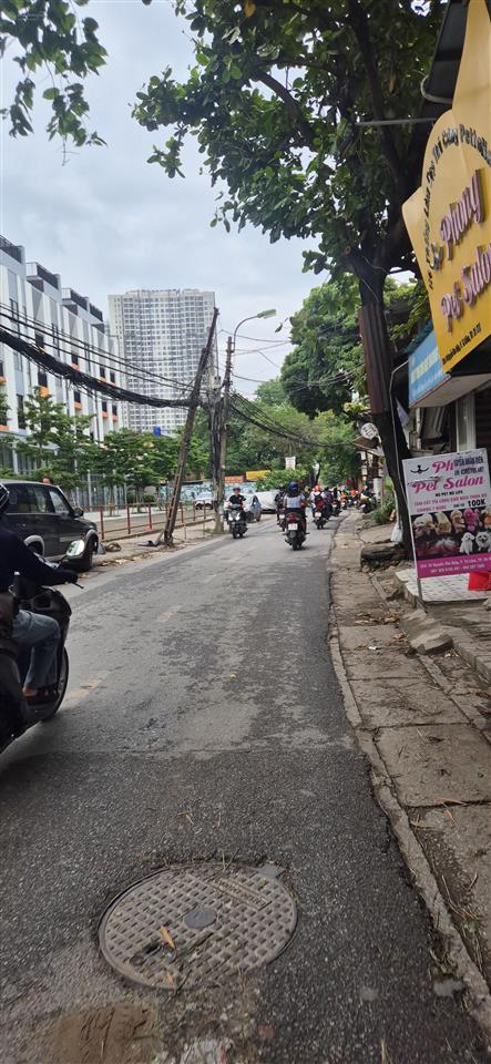 Bán 50 m² đất phú mỹ. mt. 4,5 m, 2 mặt thoáng ô tô chạy qua. kinh doanh các thể loại. (sdcc).