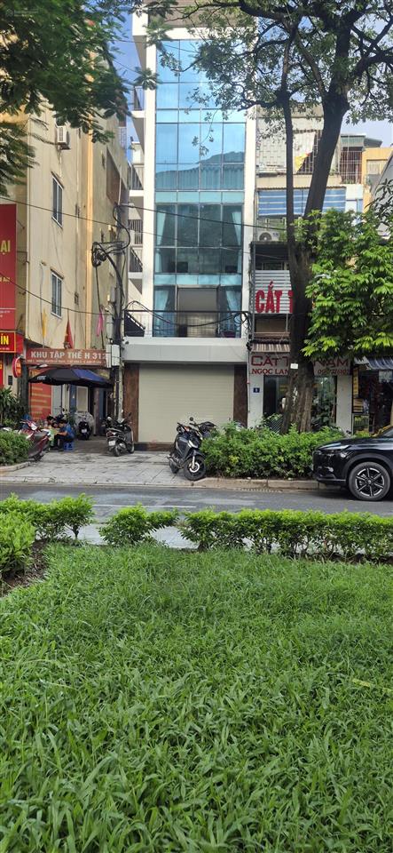 Cho thuê nhà mặt phố nguyễn cơ thạch. dt 45 m2 * 6 tầng, 6p. tk kinh doanh, làm vp, phòng khám