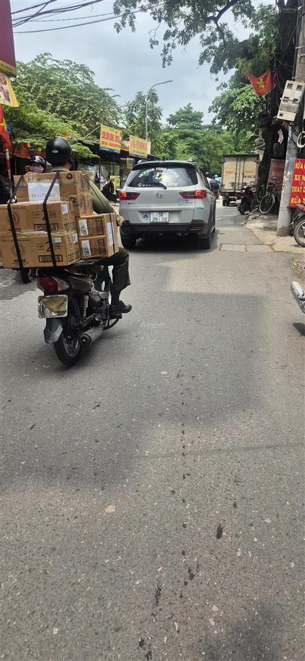 Bán nhà trong ngõ 174 phường canh. dt. 30.m2 * 5 tầng còn mới. ô tô cách 50 m