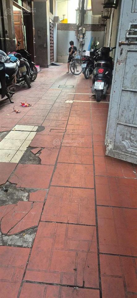 Bán 30m2 đất mặt phố hồ tùng mậu. mt 3,2m. đường + vỉa hè 50 m. kd. các thể loại (sdcc)