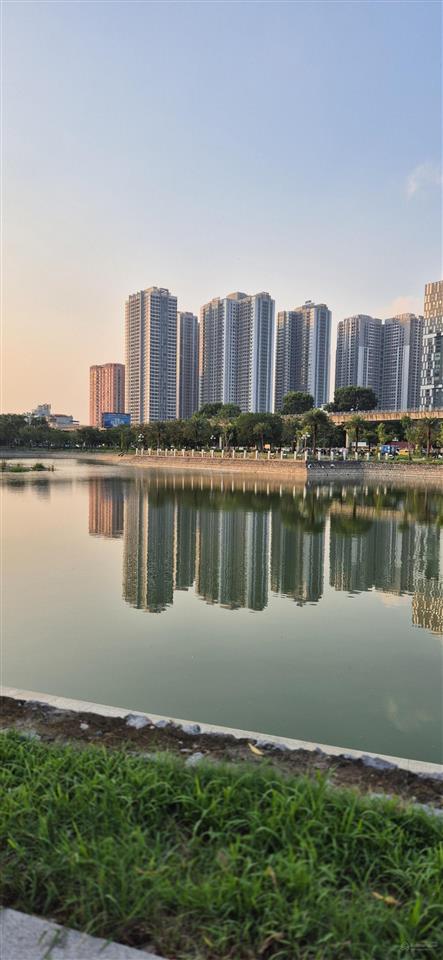 Bán nhà mặt phố số 3 nguyên cơ thạch .dt. 45 m² * 6 tầng thang máy mt. 4,2 m . 3 măt thoáng .