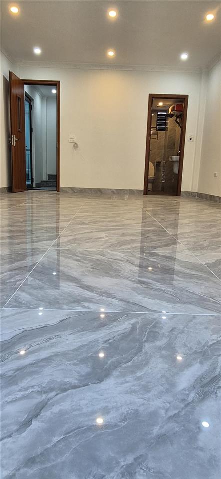 Bán nhà mặt phố số 3 nguyên cơ thạch .dt. 45 m² * 6 tầng thang máy mt. 4,2 m . 3 măt thoáng .
