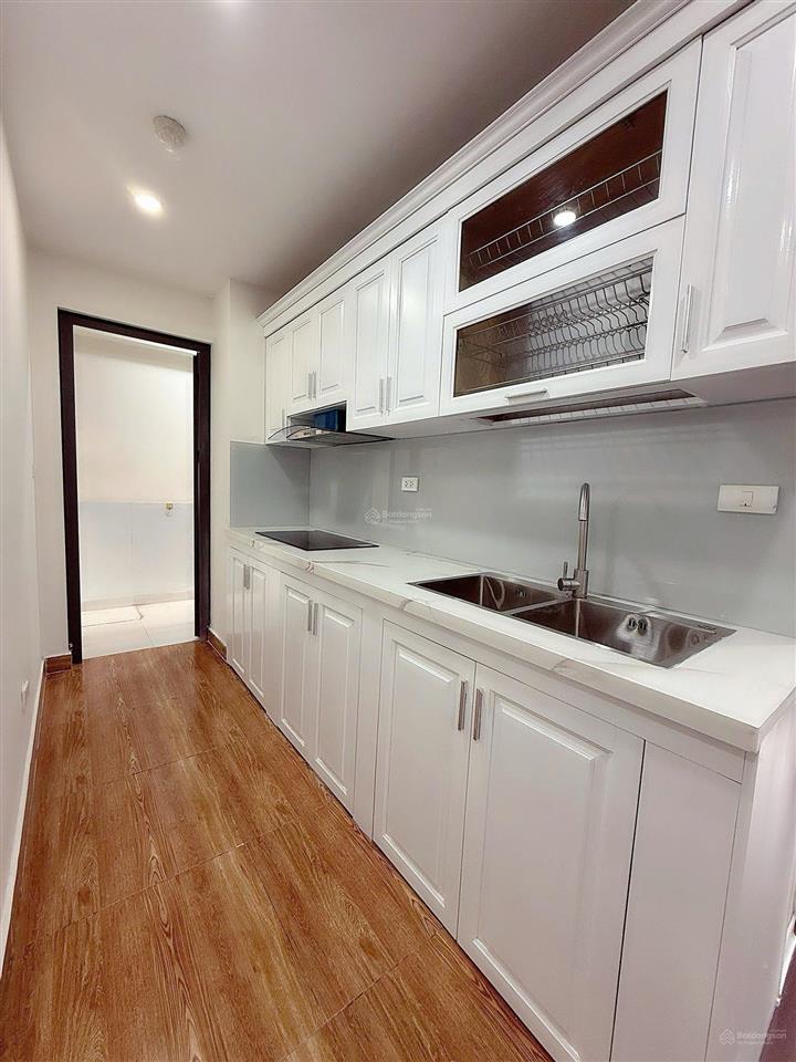 Chủ cần bán gấp căn 2pn2vs chung cư khu đt tp giao lưu  phạm văn đồng.giá chỉ 6.1 tỷ bao phí