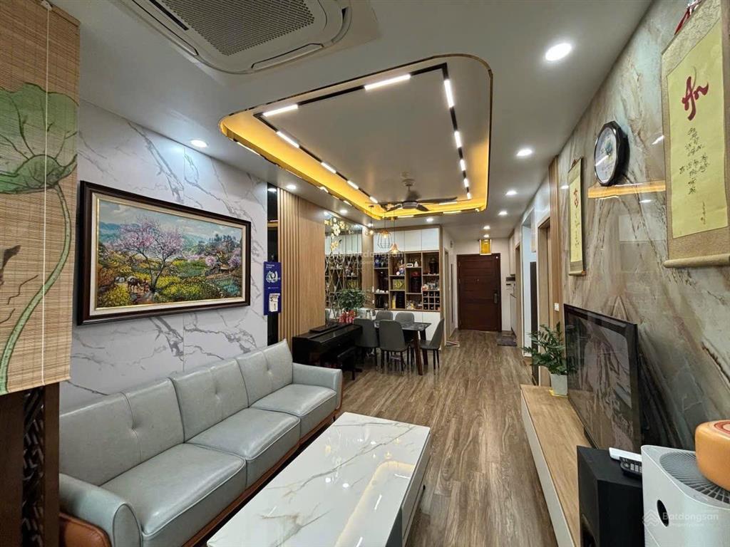 Chính chủ cần bán căn 2pn chung cư hha thái hà, 73m2, full nt, tầng đẹp, view thoáng. giá 6.9 tỷ