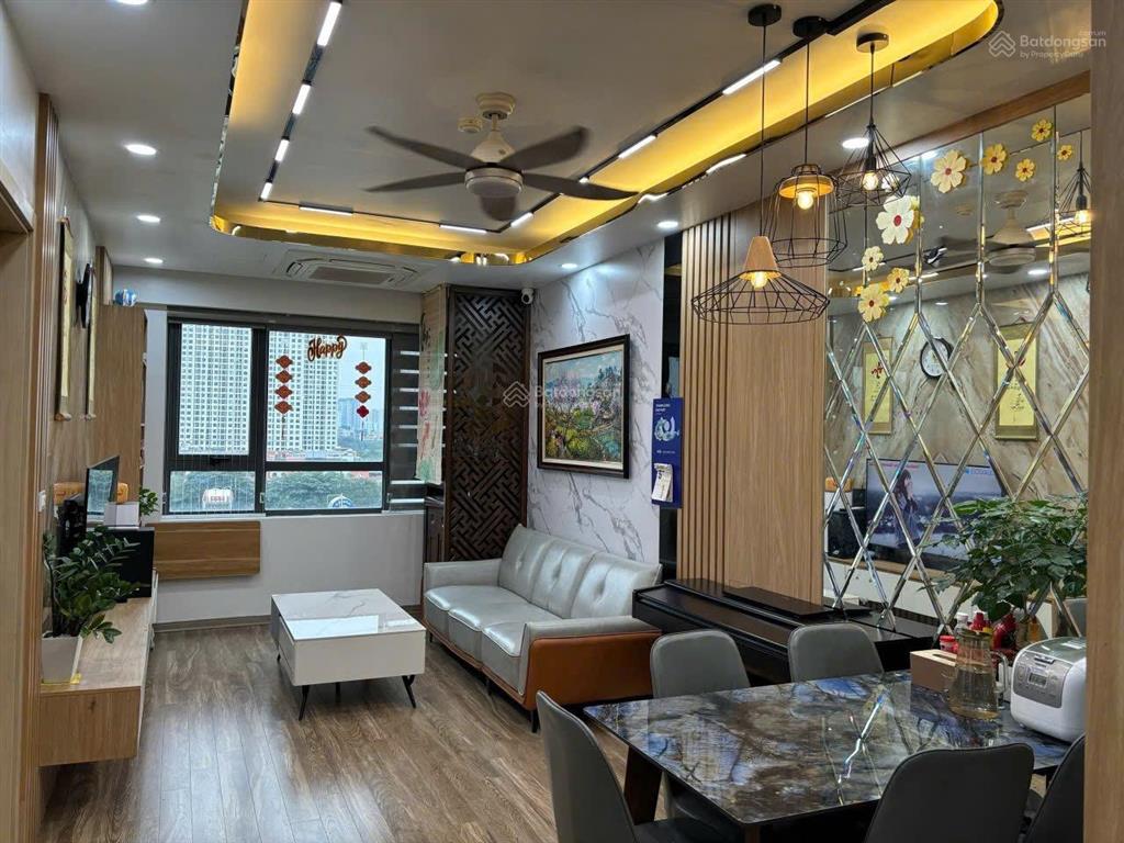 Chính chủ cần bán căn 2pn chung cư hha thái hà, 73m2, full nt, tầng đẹp, view thoáng. giá 6.9 tỷ