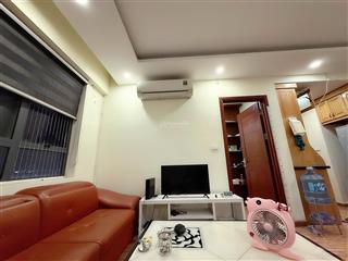 Hàng hiếm! chủ cần tiền bán gấp căn góc 2pn70m2, toà ct1 thái hà phạm văn đồng,full nt.giá 5,9 tỷ