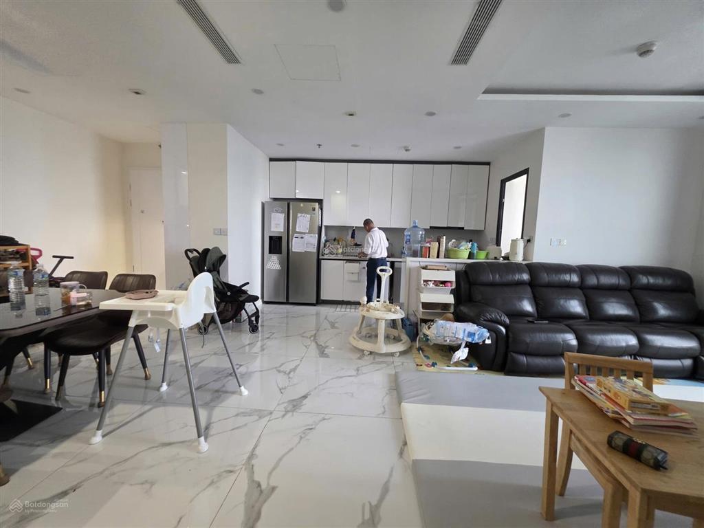 Bán gấp căn 3pn chung cư sunshine city, dt 98m2, tầng đẹp, nội thất đầy đủ, giá chỉ 9,7 tỷ