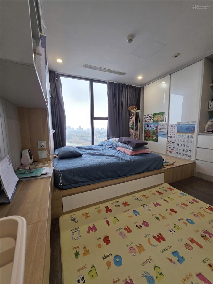 Bán gấp căn 3pn chung cư sunshine city, dt 98m2, tầng đẹp, nội thất đầy đủ, giá chỉ 9,7 tỷ