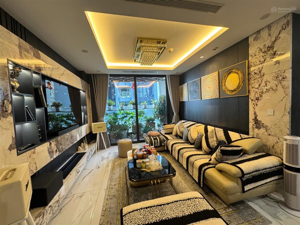 Cực đẹp! căn hộ 3pn sunshine city ciputra, full nội thất đẹp sang.dtich 106m2, giá 13.5 tỷ có tl