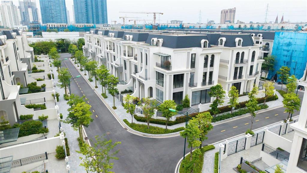 Siêu phẩm độc bản duy nhất biệt thự ciputra, dtich 300m2,xây 505m2, 3 tầng nổi 1 hầm, giá 120,9 tỷ