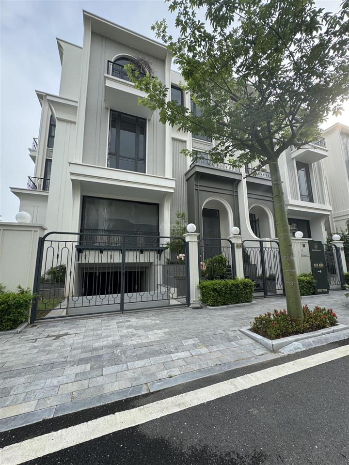 Siêu hiếm! lô góc ciputra, dt 183m2x5t, nhà mới đẹp, trung tâm lõi, gần công viên 65ha, giá 79 tỷ