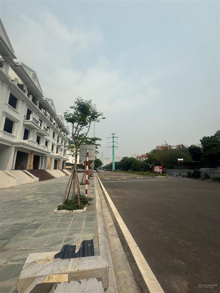 Siêu hiếm! liền kề phạm văn đồng 120m2, 2 thoáng, đường 6 làn ô tô, 1 hầm, 5 tầng nổi, giá 48 tỷ