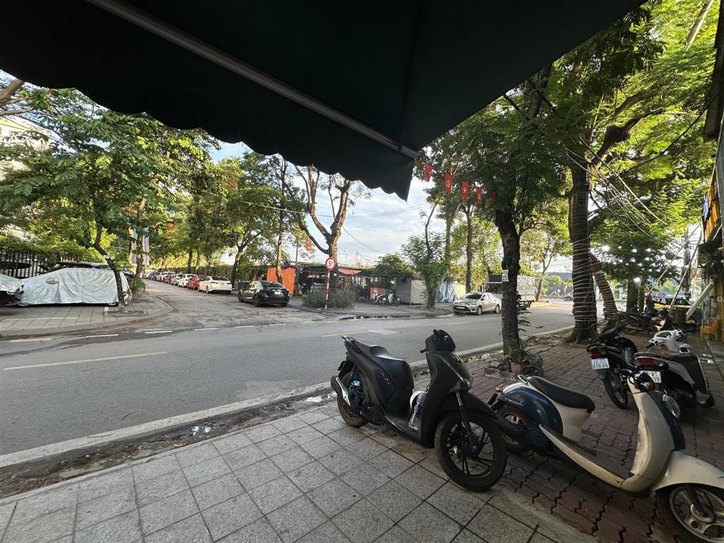 Cc cho thuê 80m2 tầng 1 khang trang làm văn phòng
