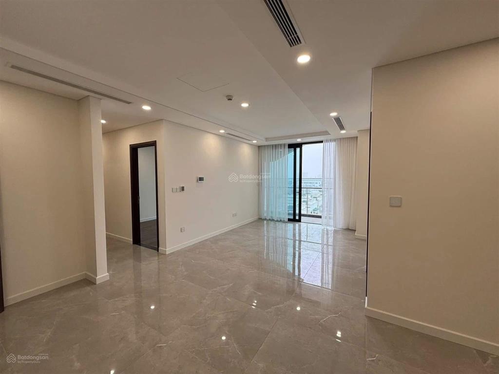 Chính chủ bán căn 3pn,nội thất nguyên bản cđt,vào ở ngay cc sunshine green iconic lb.0943 223 ***