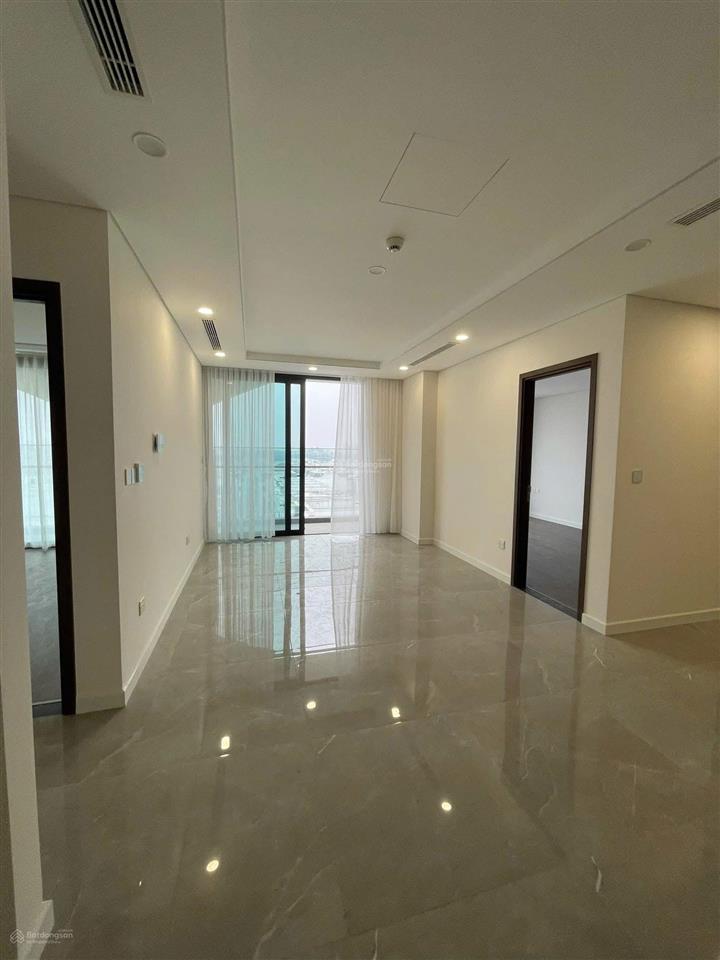 Chính chủ bán căn 3pn,nội thất nguyên bản cđt,vào ở ngay cc sunshine green iconic lb.0943 223 ***