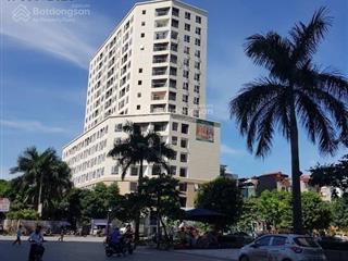 Gia đình mình bán căn hộ 3pn căn góc  tòa hanhud, khu nam cường, nghĩa đô  gần trường newton