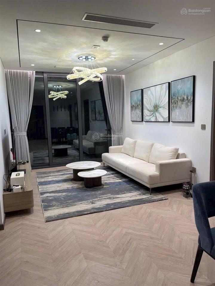 Chính chủ chuyển công tác cần bán căn hộ cao cấp 102m2, 3pn toà han jadin n01t6  7 ngoại giao đoàn