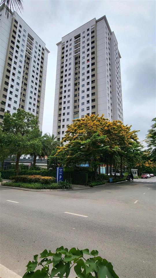 Chính chủ cần bán gấp căn hộ 2pn tòa no4a khu ngoại giao đoàn