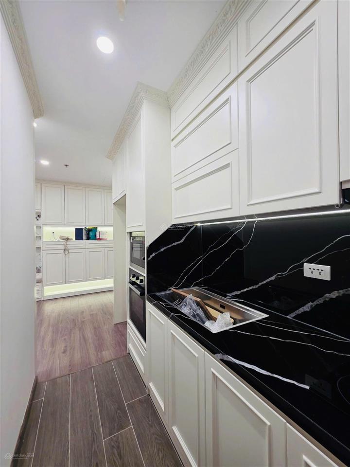 Bán căn 3pn diện tích 79m2 full nội thất tại dự án handico complex (33 lê văn lương)  0979 614 ***