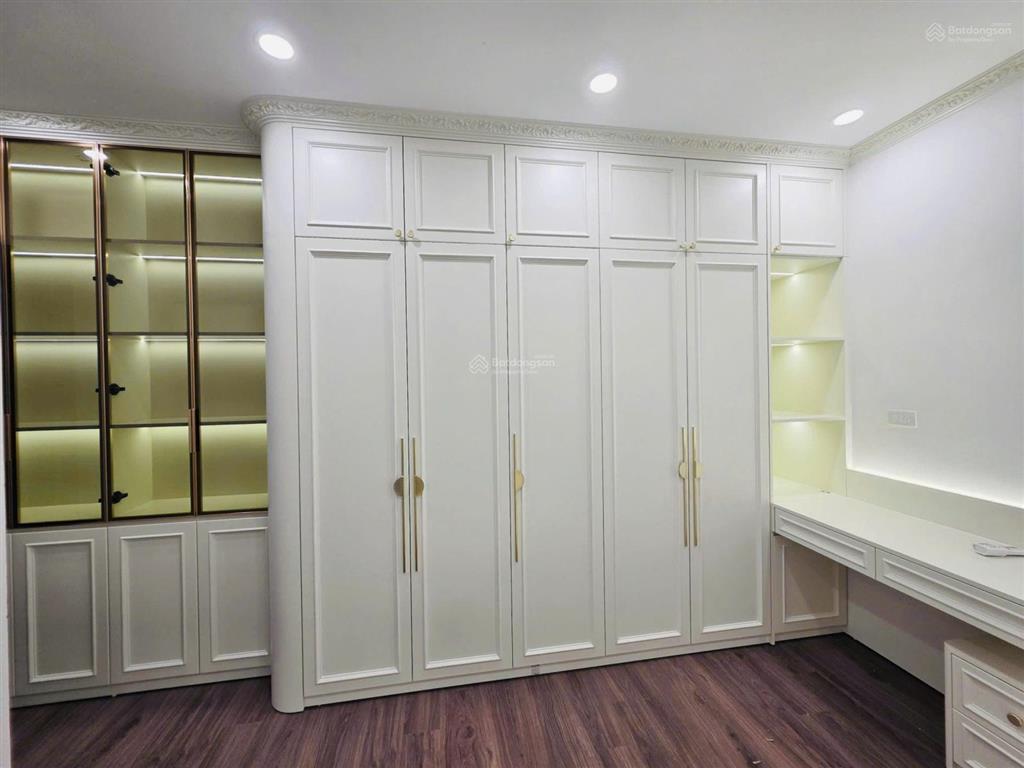 Bán căn 3pn diện tích 79m2 full nội thất tại dự án handico complex (33 lê văn lương)  0979 614 ***