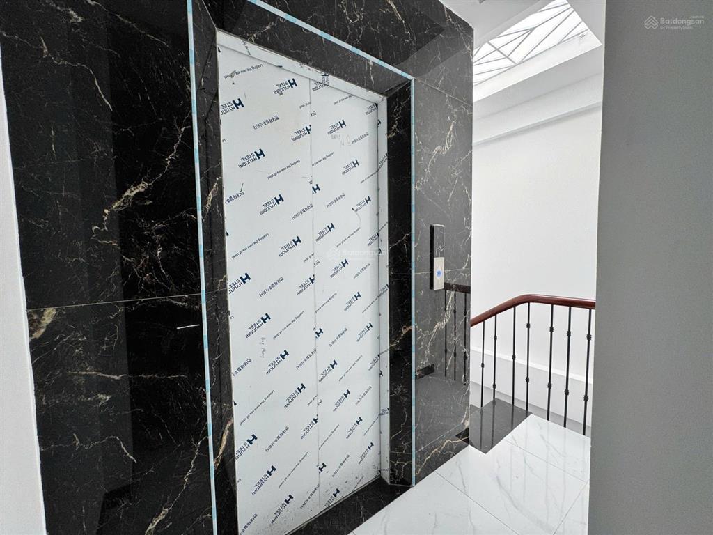 Bán nhà 41m2x6.5 tầng có thang máy 12.x tỷ vân canh, ô tô vào nhà, kd thoải mái, gần trịnh văn bô