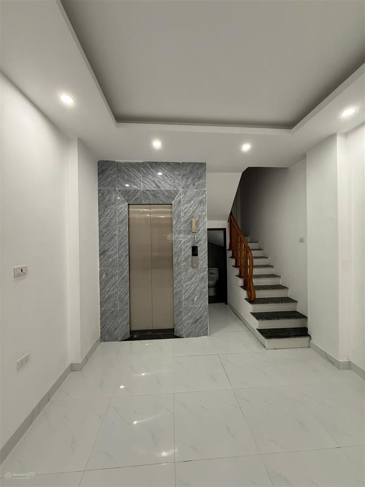 Chỉ nhỉnh 7 tỷ nhận nhà 6t, có thang máy phương canh view đẹp, giá cực chất, gần trường fpt