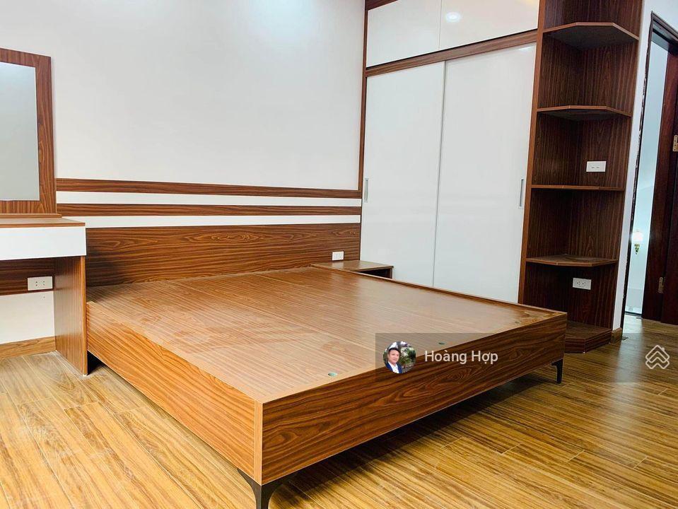Chỉ 5.2 tỷ sở hữu nhà 5t đẹp, 20m ra đường ô tô, vân canh, gần trường c1, c2, chợ gần bãi gửi xe