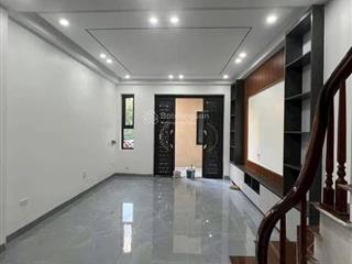 Chỉ 4 tỷ sở hữu nhà 5t đẹp, đường ô tô, vân canh, gần trường c1, c2, chợ, ngõ thông rất thuận tiện