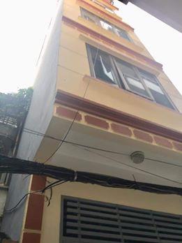 Bán nhà riêng tại 71 đường vân canh, giá 7,5 tỷ, dt 50m2, hàng hiếm, giá ưu đãi, gần đường ô tô