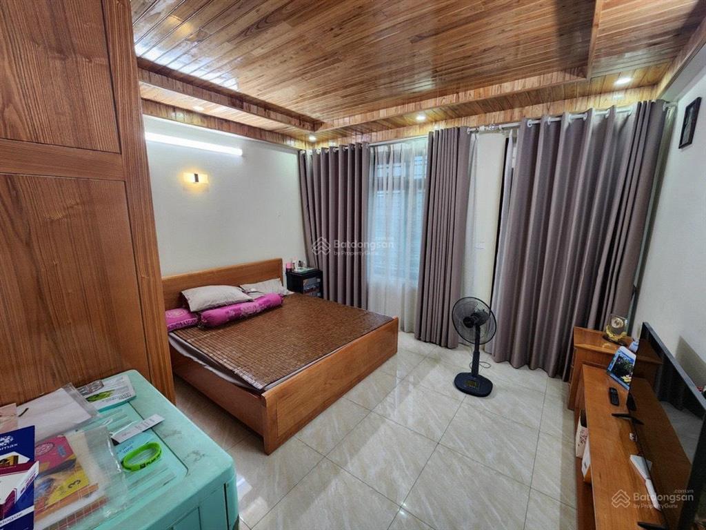 Bán nhà riêng tại 71 đường vân canh, giá 7,5 tỷ, dt 50m2, hàng hiếm, giá ưu đãi, gần đường ô tô