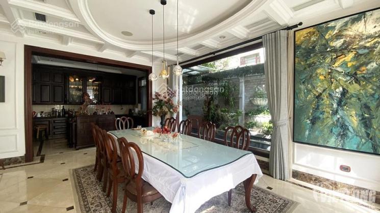 Bán căn biệt thự song lập khu ciputra view hồ siêu vip giá tốt thị trường vị trí sang trọng